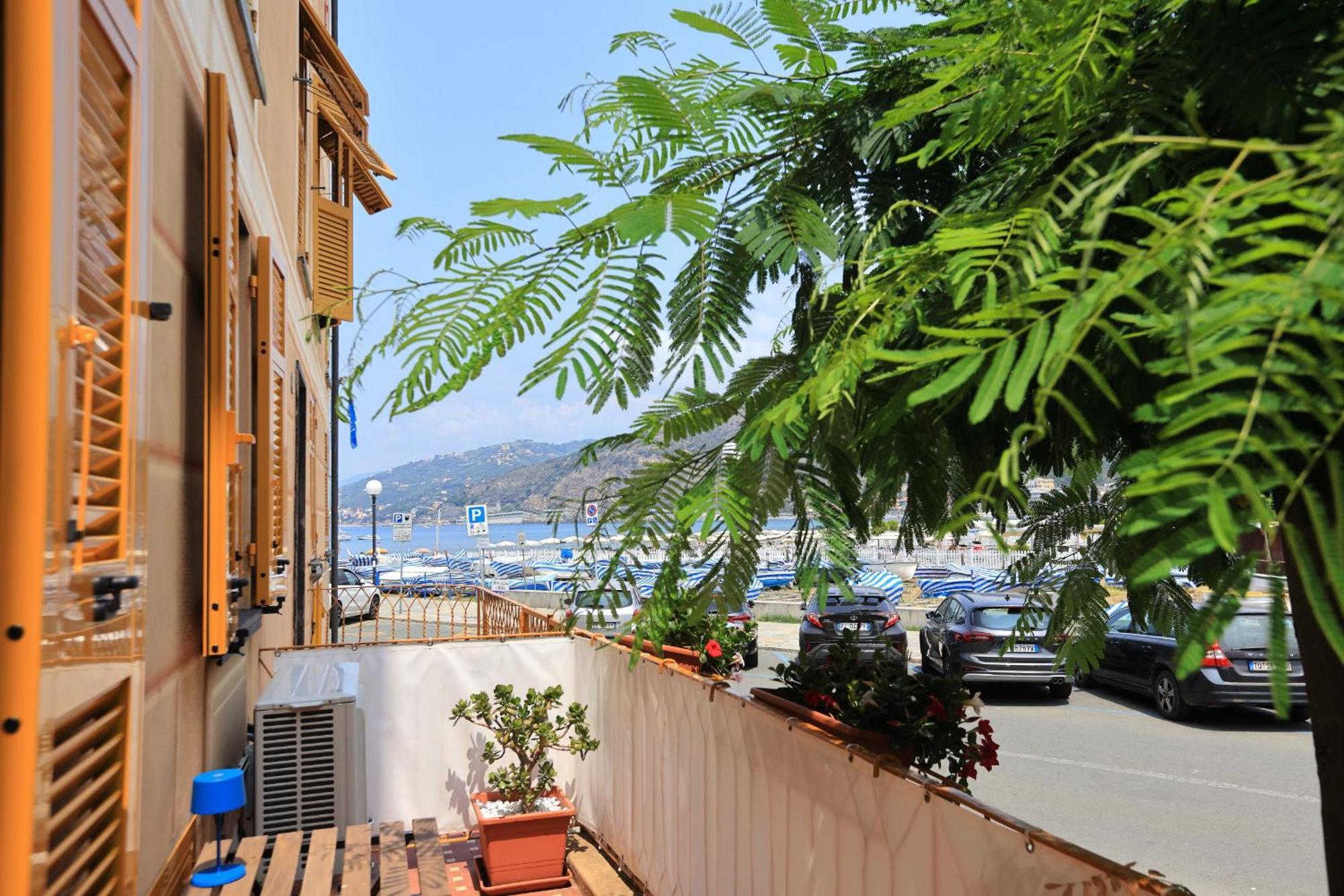 Adamaina - Sea View Apartment With Private Garage Sestri Levante Exteriér fotografie